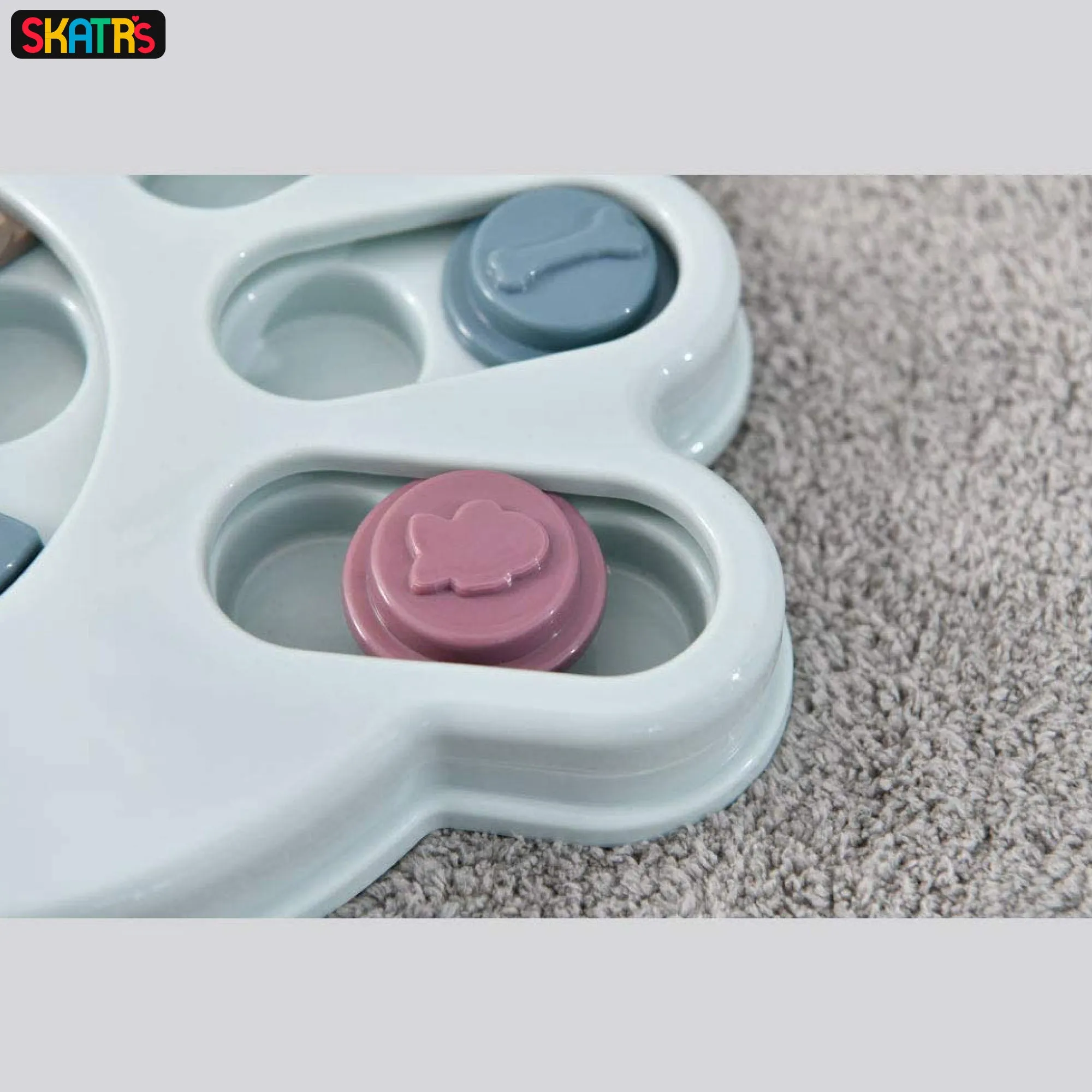 Healing Leaf Hemp Blueberry Treats and Skatrs Treat Hider Toy Combo for Dogs