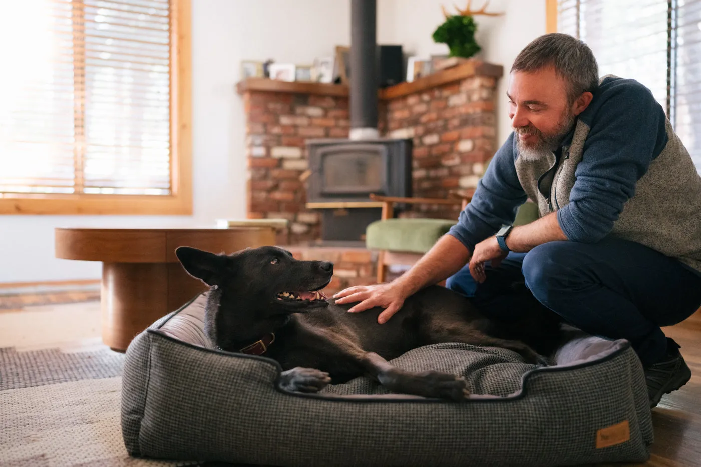 Houndstooth Lounge Bed
