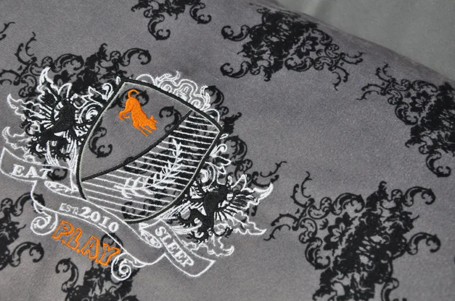 Royal Crest Lounge Bed